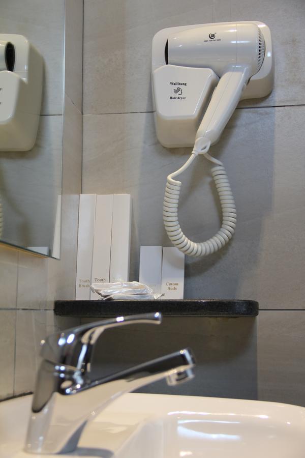 Kl Hotel Labuan Zewnętrze zdjęcie