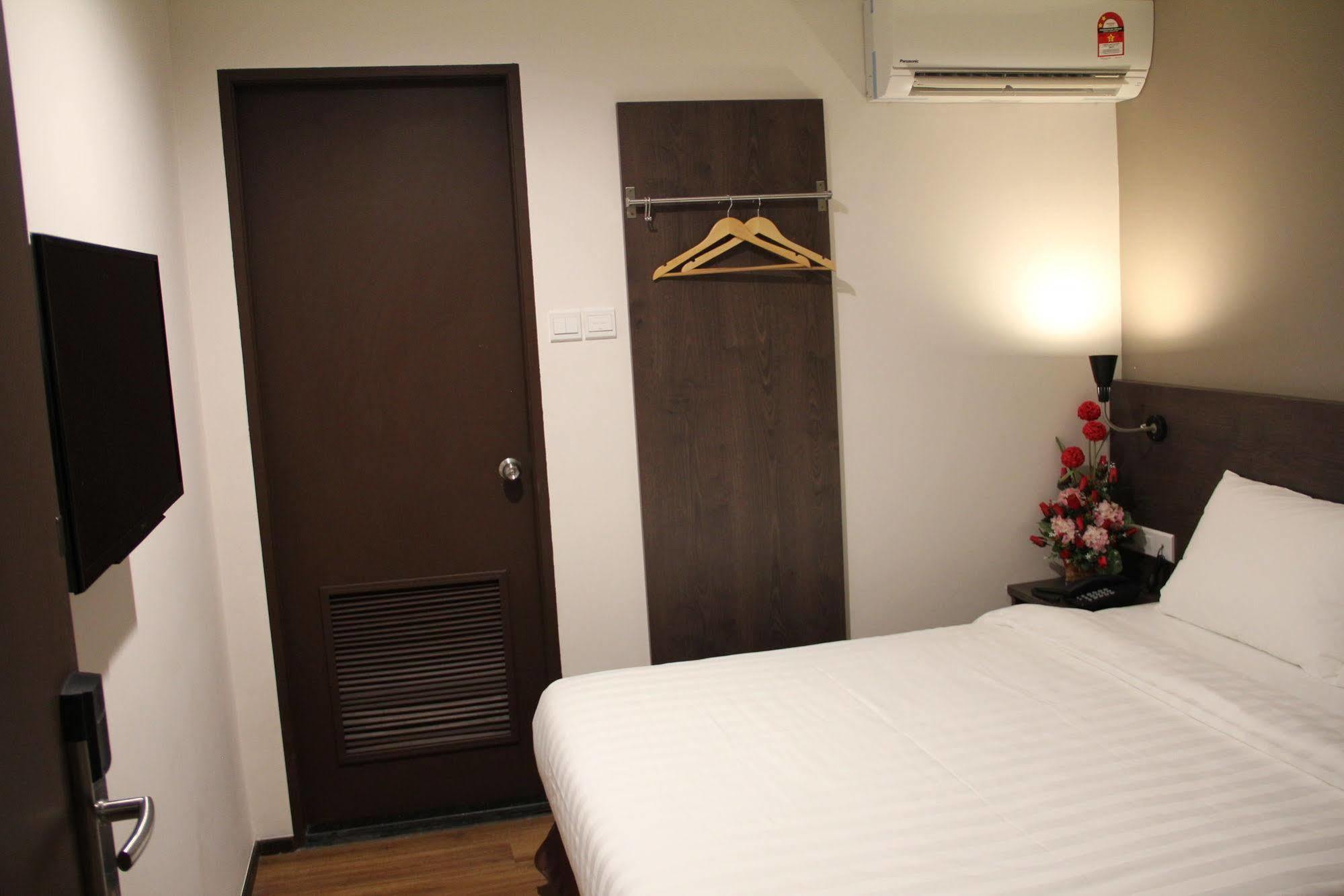 Kl Hotel Labuan Zewnętrze zdjęcie